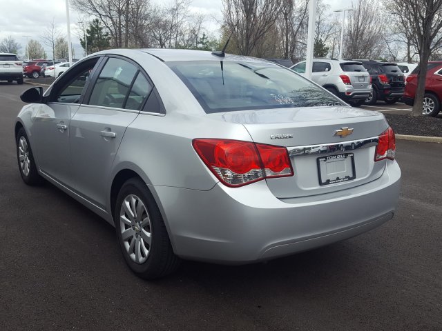 Pre-Owned 2011 Chevrolet Cruze LS FWD 4D Sedan